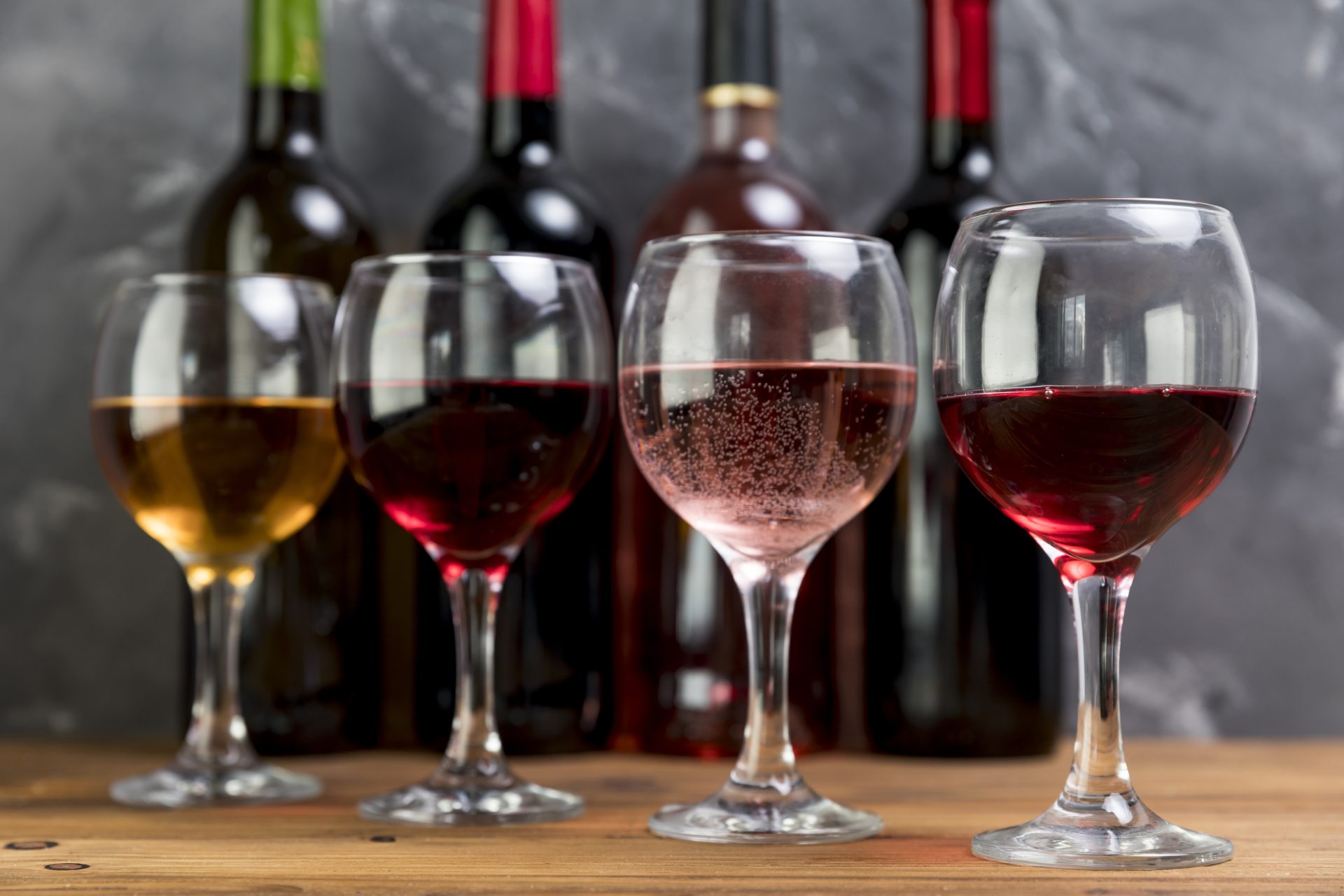 Por que os vinhos têm cores diferentes